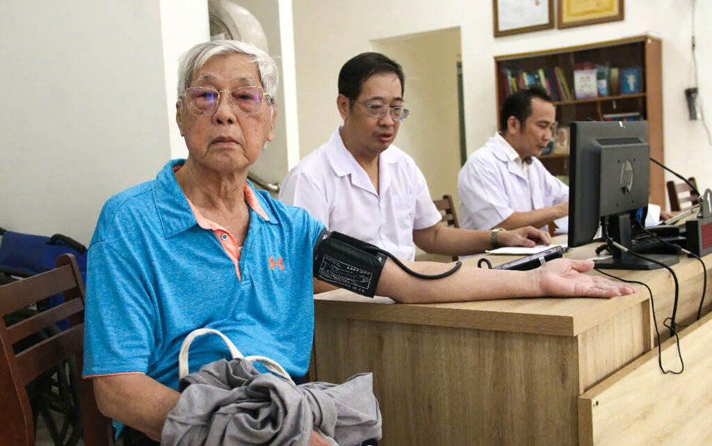 Phát huy sức mạnh đoàn thể trong xây dựng bệnh viện văn minh, hiện đại