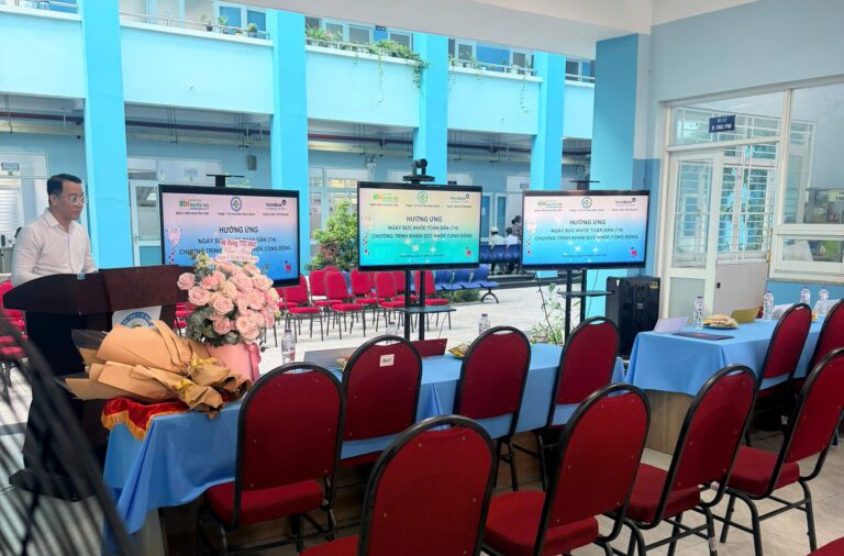 RỘN RÀNG NGÀY HỘI SỨC KHỎE TOÀN DÂN: 500 NỤ CƯỜI TẠI PHƯỜNG BÌNH ĐÔNG