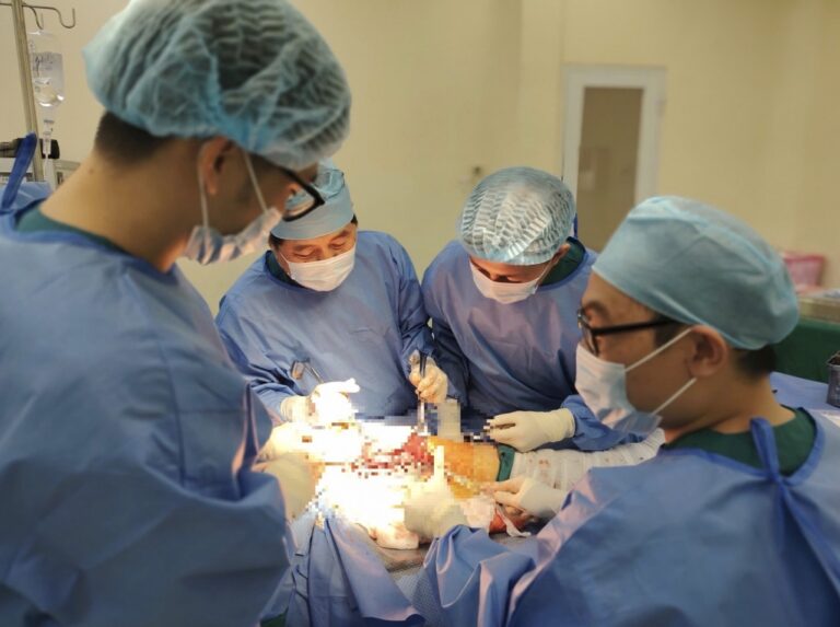 Cụ bà 100 tuổi hồi phục tốt sau phẫu thuật gãy xương đùi